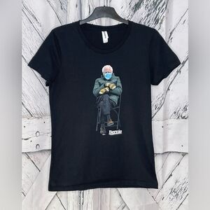 BERNIE SANDERS Inauguration Mittens Meme T-shirt